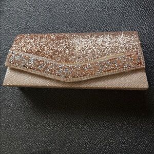 Elegant Glitter Clutch